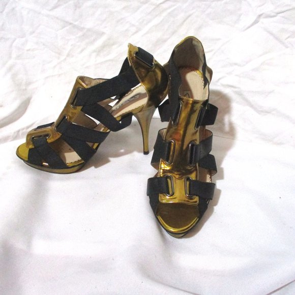 Oscar de la Renta Gold and Black Heels - Picture 2 of 6